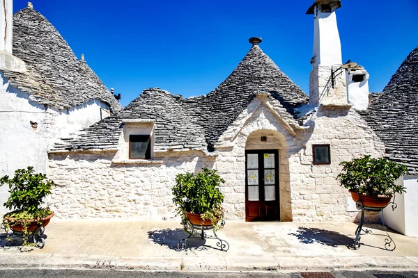 Trulli Evleri Talya Nın Alberobello Köyünde Trullo Evi Konik Çatısı — Stok fotoğraf