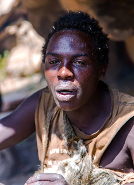 Afrika Tansania Mai 2016 Portrait Eines Stammesangehörigen Des Hadza Stammes — Stockfoto