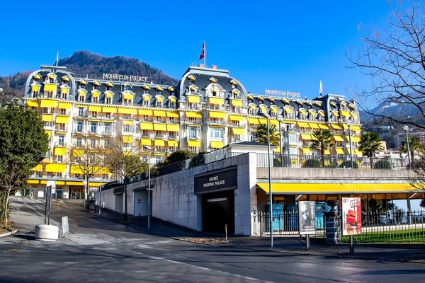 Switzerland Montreux Decenber 2015 Montreux Palace Hotel Está Localizado Margens — Fotografia de Stock