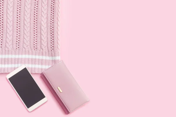 Mooi Genomen Stijlvolle Modieuze Katoenen Roze Trui Lederen Portemonnee Smartphone — Stockfoto