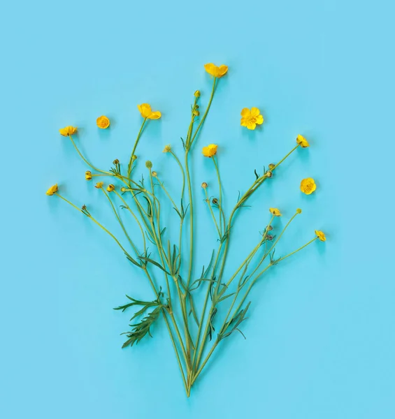 Schöne Zarte Postkarte Mit Muster Von Gelben Ranunkelblumen Als Urlaubsgruß — Stockfoto