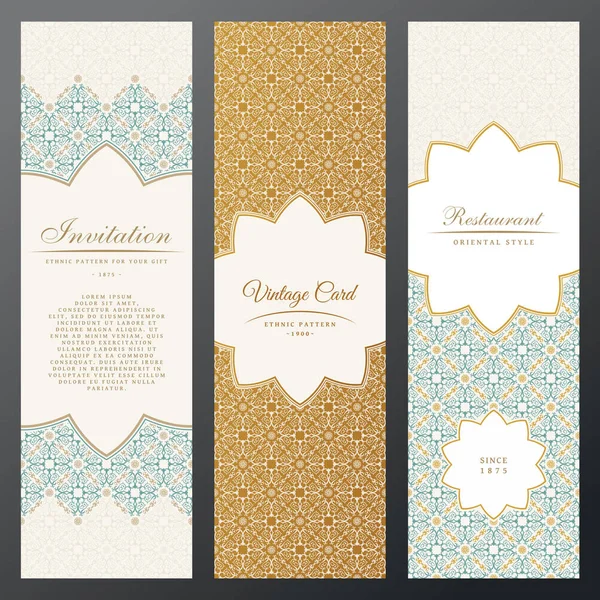 Islam vintage luxe kaarten. Vector set sierlijke in etnische ontwerp. Gouden etiketten met plaats voor tekst. Oost-floral frame patroon — Stockvector