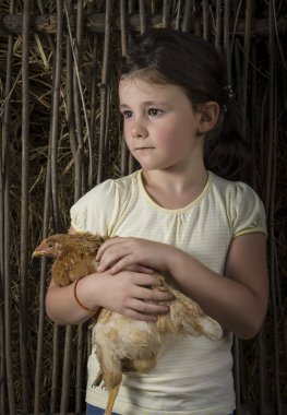 Kırsal kız kız holding