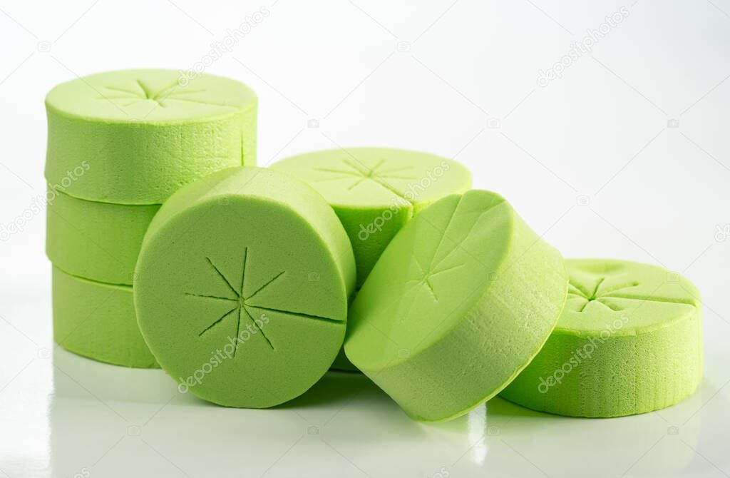 green foam cloning collars for hidroponics and aeroponics