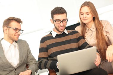 İş ekibi Office işçisi kavramı çalışıyor