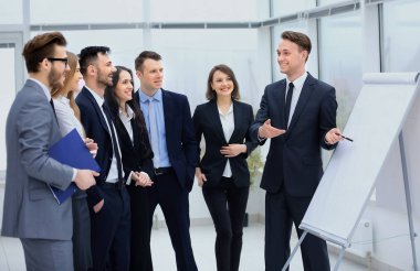 İş Adamları Toplantısı İletişim Tartışması Çalışma Ofisi Kavramı