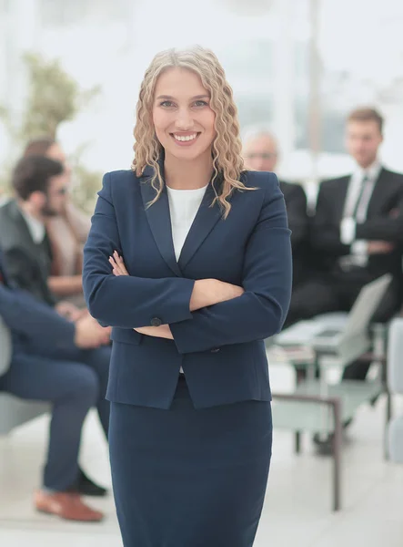 Retrato de mulher de negócios sorridente feliz — Fotografia de Stock