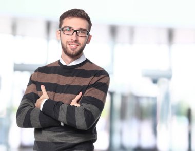 Yakışıklı, kendine güvenen bir iş adamı portresi.