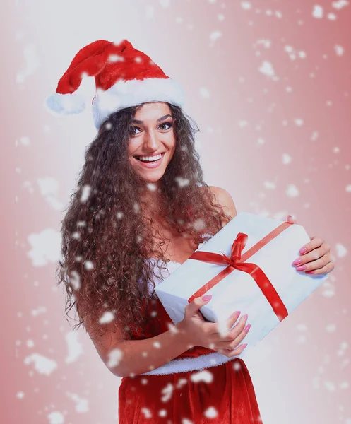 Natal Santa mulher retrato segurar presente de Natal — Fotografia de Stock