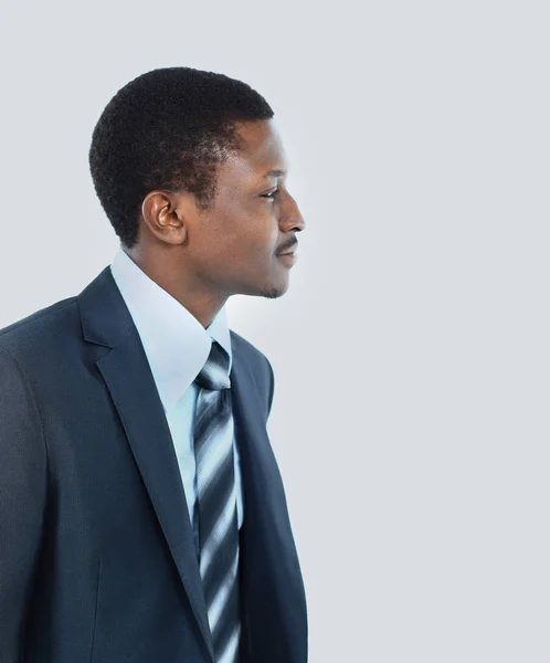 Jonge Afrikaanse Amerikaanse mannelijk model op geïsoleerde achtergrond — Stockfoto