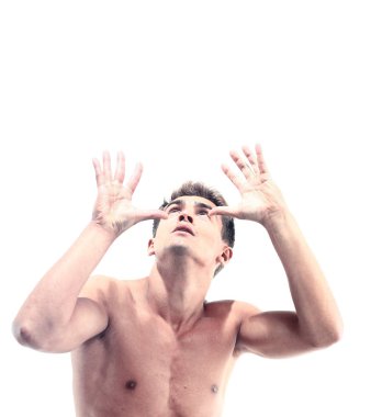 Beyaz arka plan üzerinde izole kas adam