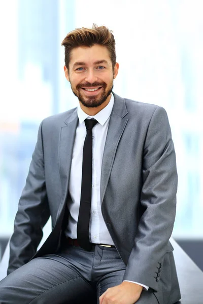 Business man looking at camera — Stock Photo, Image