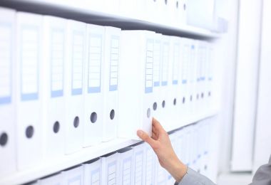 Birçok arşivinde klasörler içinde