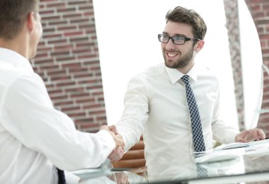 sonra anlaşma karşılıklı iş ortakları