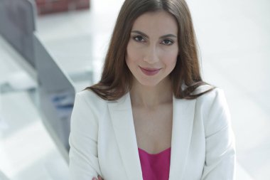 Güzel bir iş kadınının portresi.