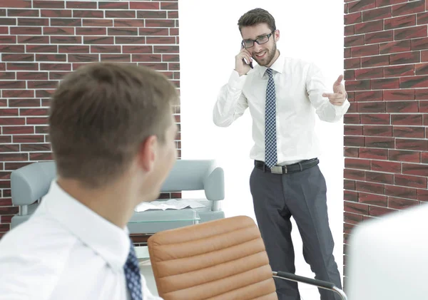 belgili tanımlık hareket eden iletişim iş adamı