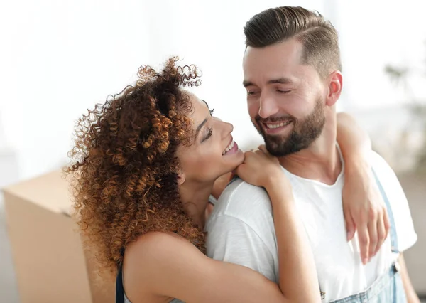 Retrato de cerca de una pareja recién casada —  Fotos de Stock