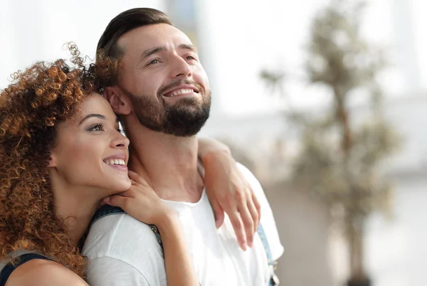 Portrait of a loving married couple in a new apartment. — Stok Foto