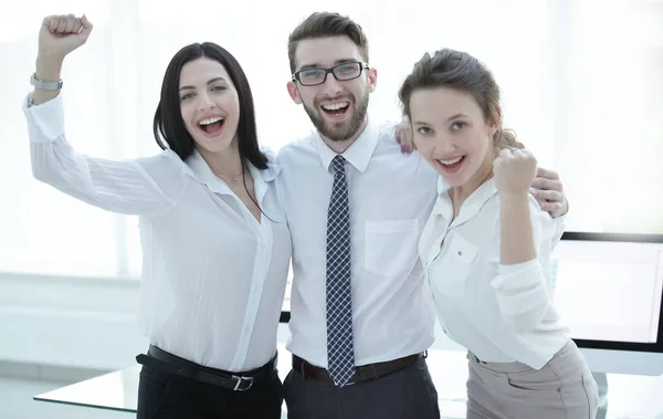 Retrato de jovens empresários de sucesso — Fotografia de Stock