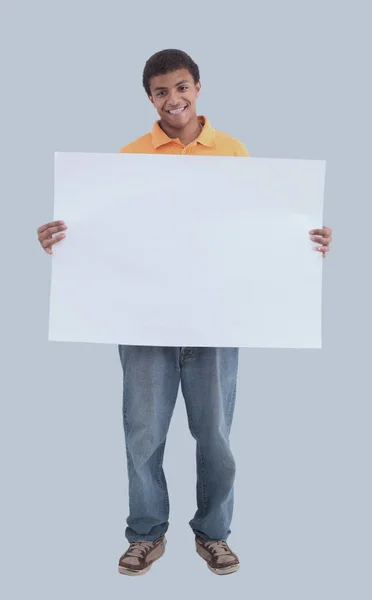 Junge glückliche lässige Mann Porträt, isoliert auf grauem Hintergrund — Stockfoto