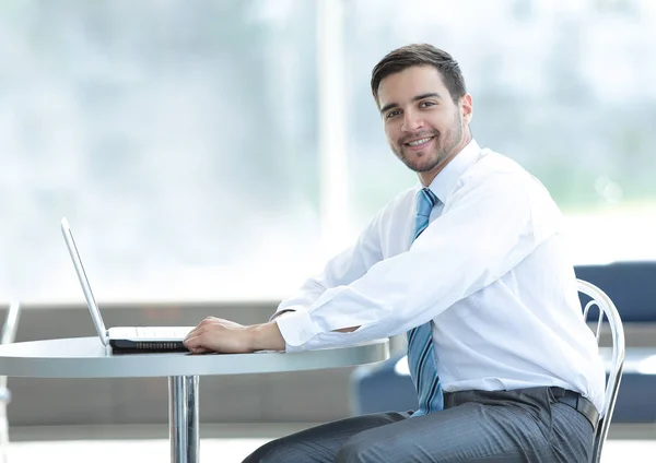 Happy middle aged business man  working on computer. — Stock Photo, Image