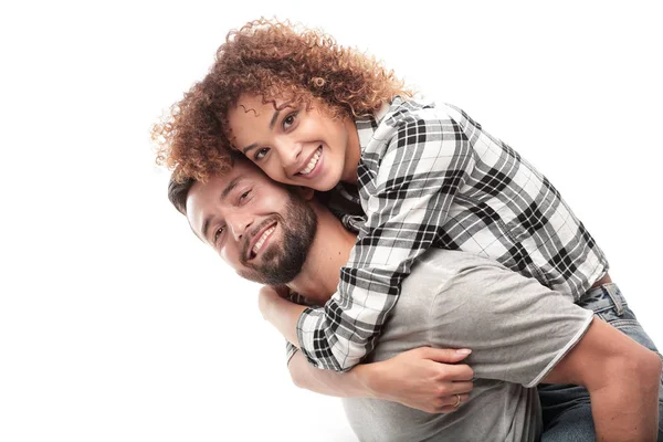 Retrato de um casal alegre e feliz — Fotografia de Stock