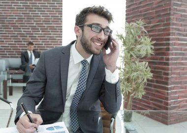 bir istemci için smartphone üzerinde söz avukat