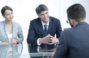 Avukatlar sözleşme tartışmak