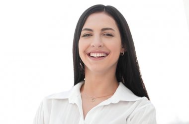 modern başarılı genç kadının yakın çekim yüz