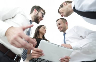 iş takım dijital tablet vasıl arıyor closeup.