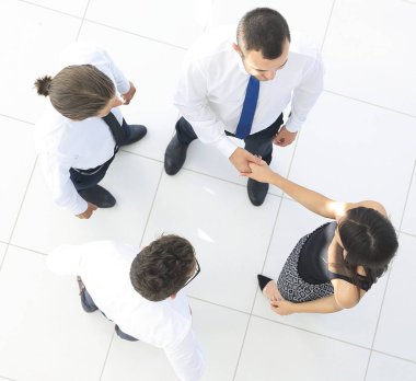 En baştan görüntüleyin. iş takım iş sorunları tartışıyor