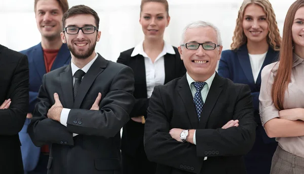 Närbild porträtt av ett ledande business-team. — Stockfoto