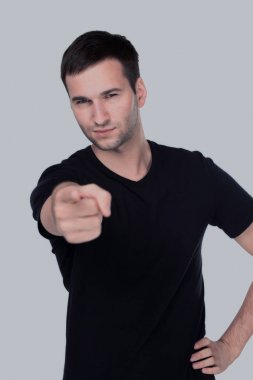 Yakışıklı adam seni onun parmak işaret