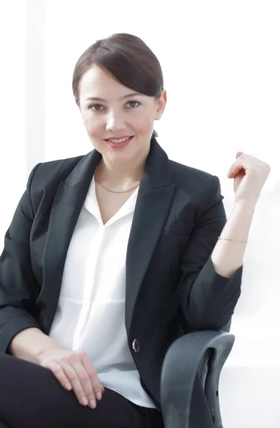 机に座って若いビジネスの成功女性のクローズ アップ. — ストック写真