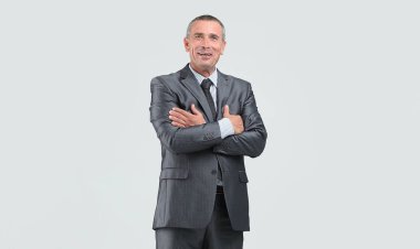 tam büyüme portre. başarılı gülümseyen iş adamı.