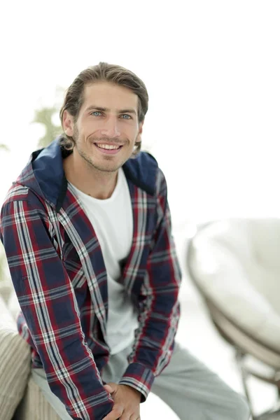 Joven con estilo en camisa a cuadros . —  Fotos de Stock