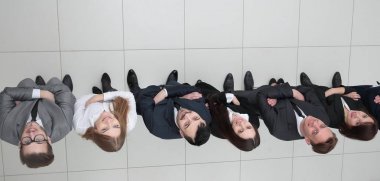 ararken top.business ekibinden görüntülemek