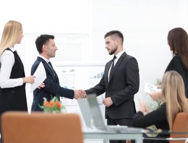 bir iş sunumu önce karşılıklı iş ortaklarının.