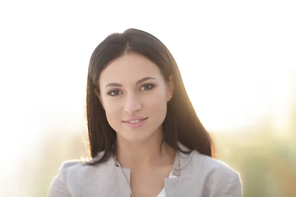 Primer plano. El rostro de una joven feliz . — Foto de Stock