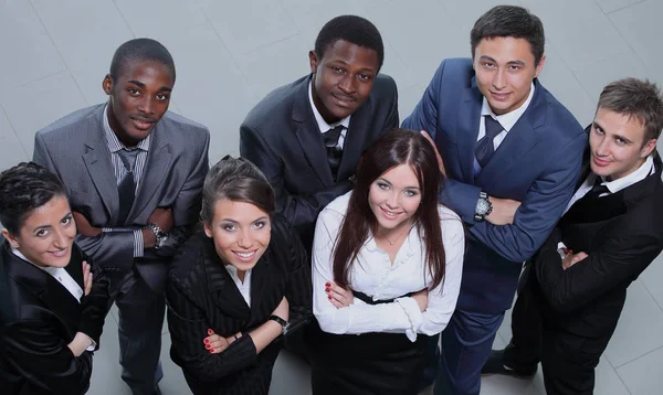 Vista elevada de grande grupo de empresários multiétnicos smil — Fotografia de Stock