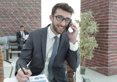 bir istemci için smartphone üzerinde söz avukat