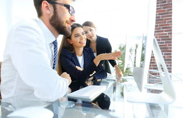 Närbild. Business team diskuterar — Stockfoto