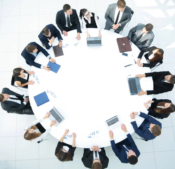 Vista dall'alto assemblea degli azionisti della società alla tavola rotonda . — Foto Stock