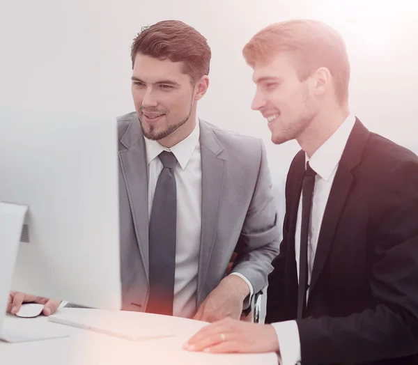 Dos hombres de negocios exitosos — Foto de Stock