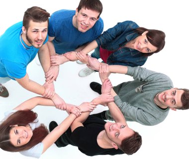 Gençlerin kendi elleriyle birlikte bir daire içinde üstten görünüm.
