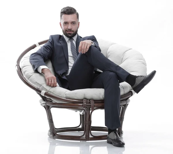 Hombre de negocios sentado en una silla cómoda —  Fotos de Stock