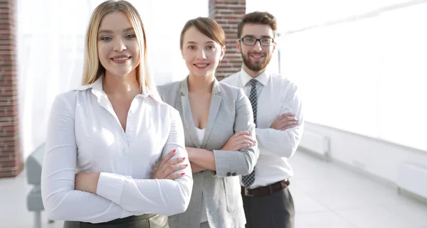 Portrait rapproché d'une équipe d'affaires prospère. le concept d'entreprise — Photo