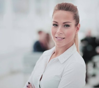 Grup fikirler üzerinde onların lideri ile tartışırken iş ortakları