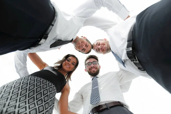 Successful business people with arms around each others shoulders. — Stock Photo, Image