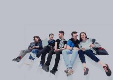 Nedensel grup izole katta oturan insan